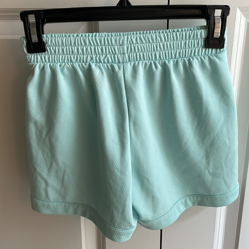 Shorts - Picture 2 of 4